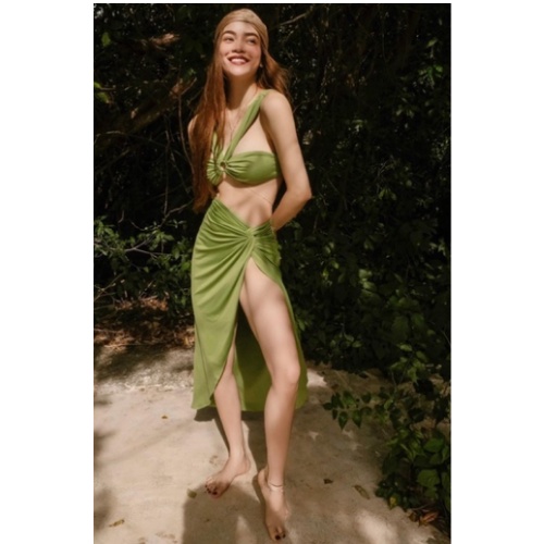 Set Bikini 3 Món Hồ Ngọc Hà Áo Khoen Phối Váy Xoắn Eo KONKUN MS97