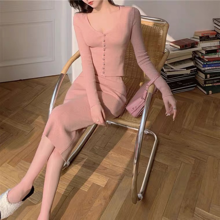 Set áo dài tay + chân váy thời trang dành cho nữ có bán lẻ