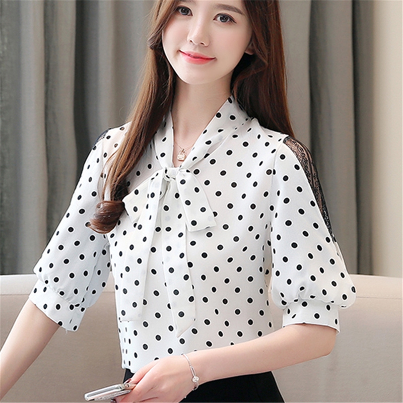 Áo voan chấm bi cổ tim ngắn tay thời trang dành cho nữ