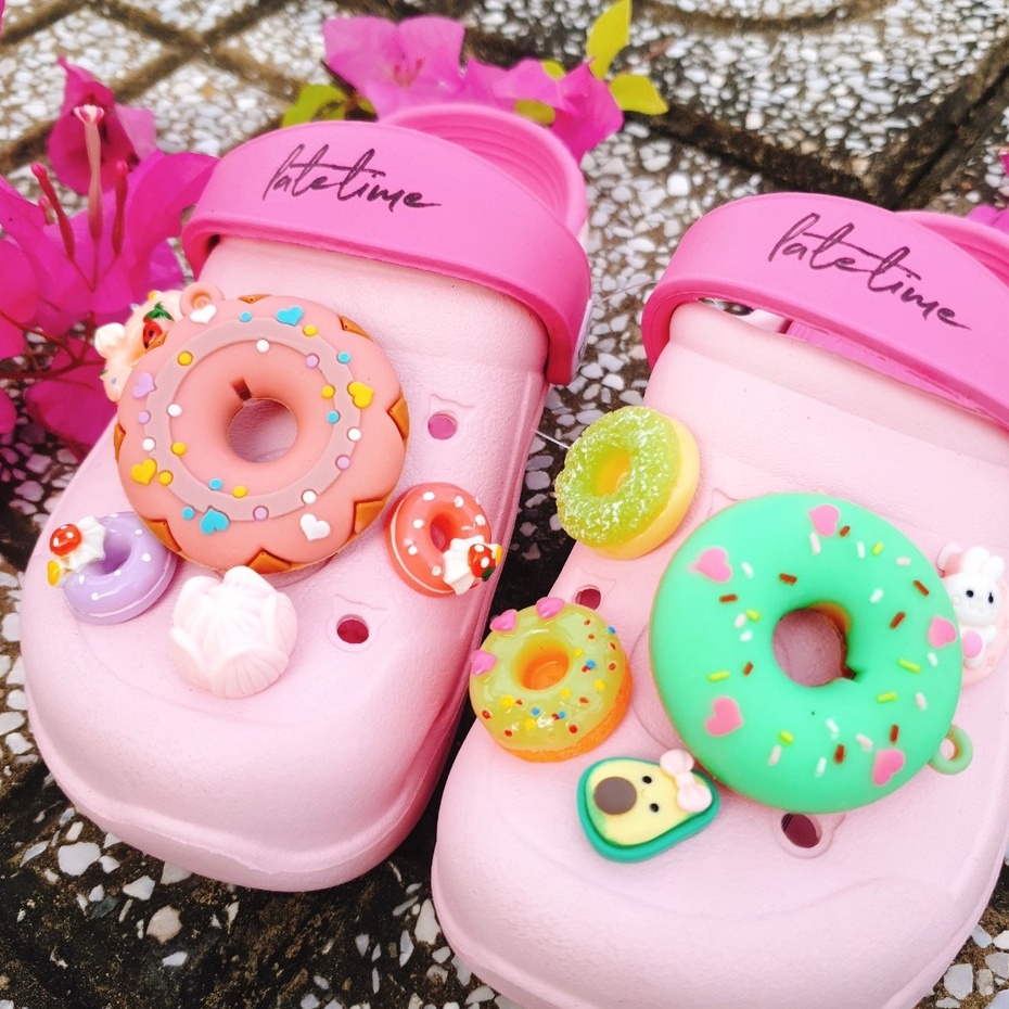 [4D Bánh] Nút gắn hkdesign/ phụ kiện trang trí gắn dép có lỗ, dép duet, sục (01 Cái)