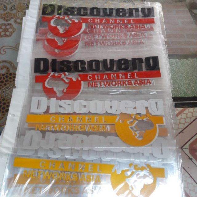 Tem dán descovery