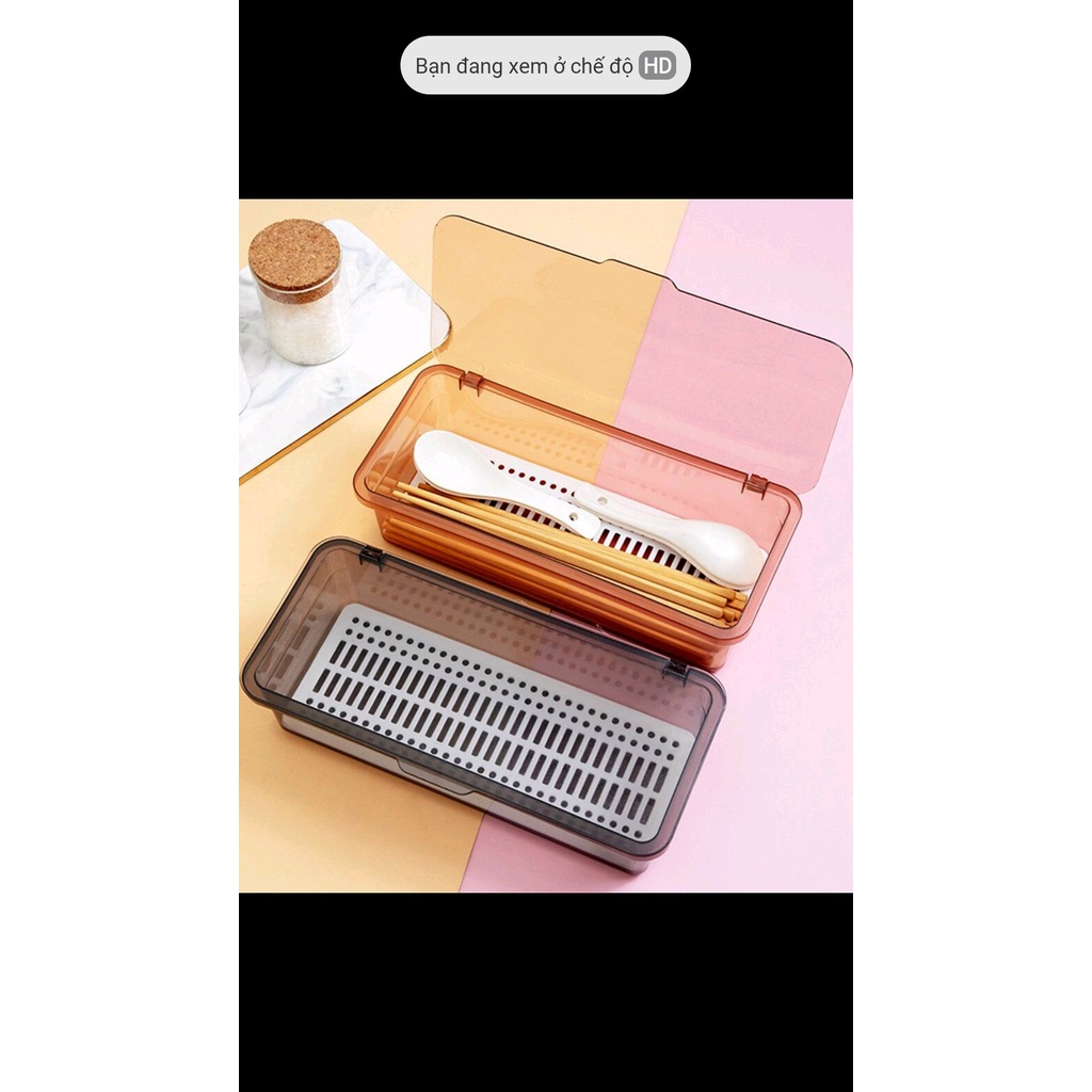 Hộp nhựa chopsticks đựng muỗng đũa giúp gọn gàng và sạch sẽ