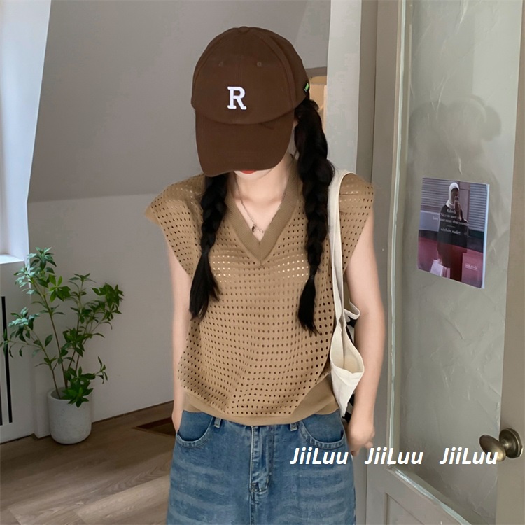 Áo lỗ tay cánh tiên