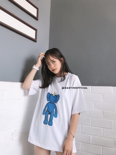 T-shirt KAWS 2019