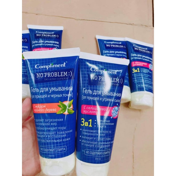 Sữa rửa mặt NO PROBLEM Compliment chứa Salicylic Acid, Tea Tree 200ml | BigBuy360 - bigbuy360.vn