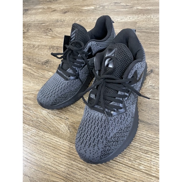 Giày thể thao new tag pass