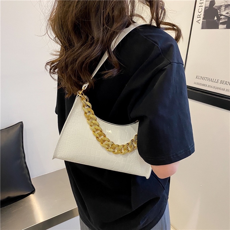 Túi Đeo Chéo Hình Vuông Nhỏ Màu Trơn Phối Dây Xích Thời Trang Mùa Xuân  Cho Nữ
