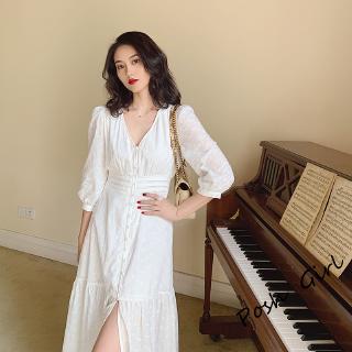 Đầm đuôi cá tay lửng dáng ôm thêu hoa xinh xắn thời trang