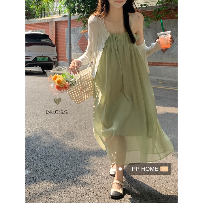 Đầm dài hay dây hai lớp vải voan mát mẻ nhẹ nhàng + Áo nịt ren trắng tay dài