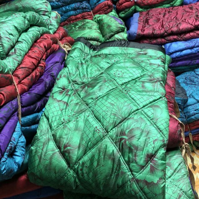 Chăn bông Đà Lạt  size 1m5x1m9