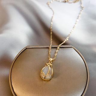 Fashionable Tulip Women's Pendant Titanium Steel 18K Gold Necklace