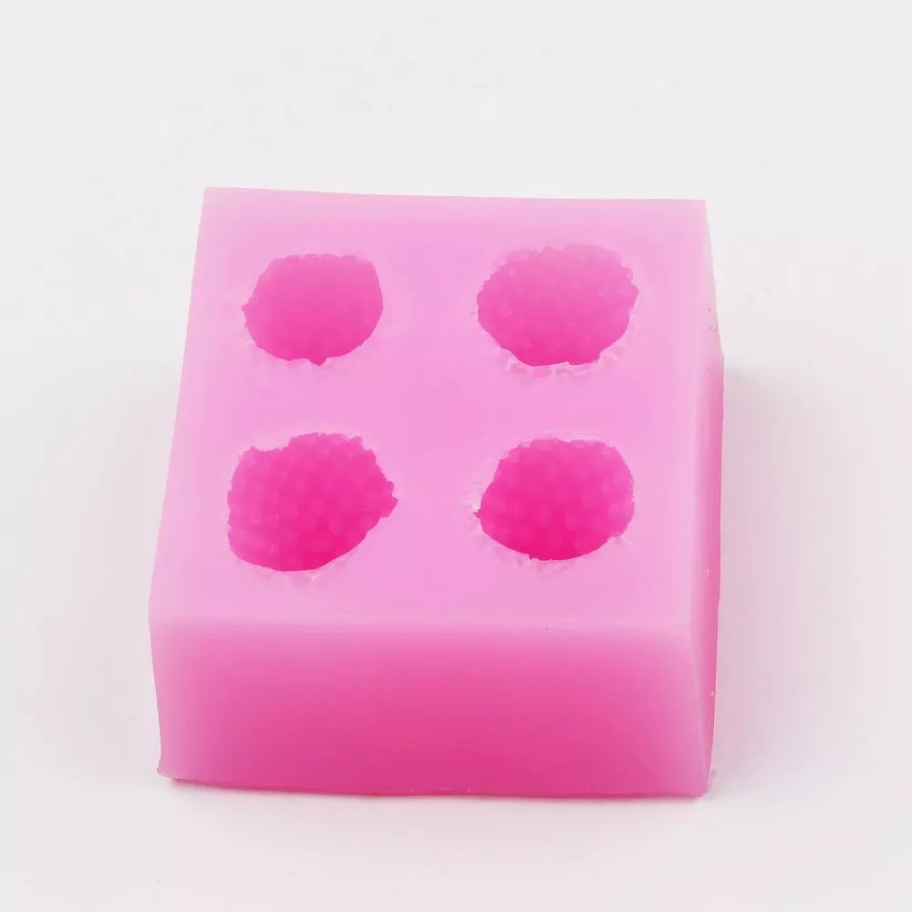 Khuôn silicone làm bánh/xà phòng 4/3 lỗ hình quả dâu tiện dụng