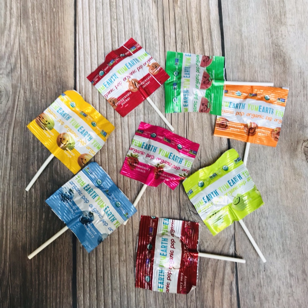 Kẹo Mút Hữu Cơ Yumearth Trái Cây Cho Bé Combo 10 cây