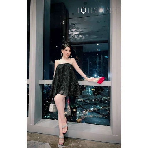 Đầm suông tua rua 2 dây xích