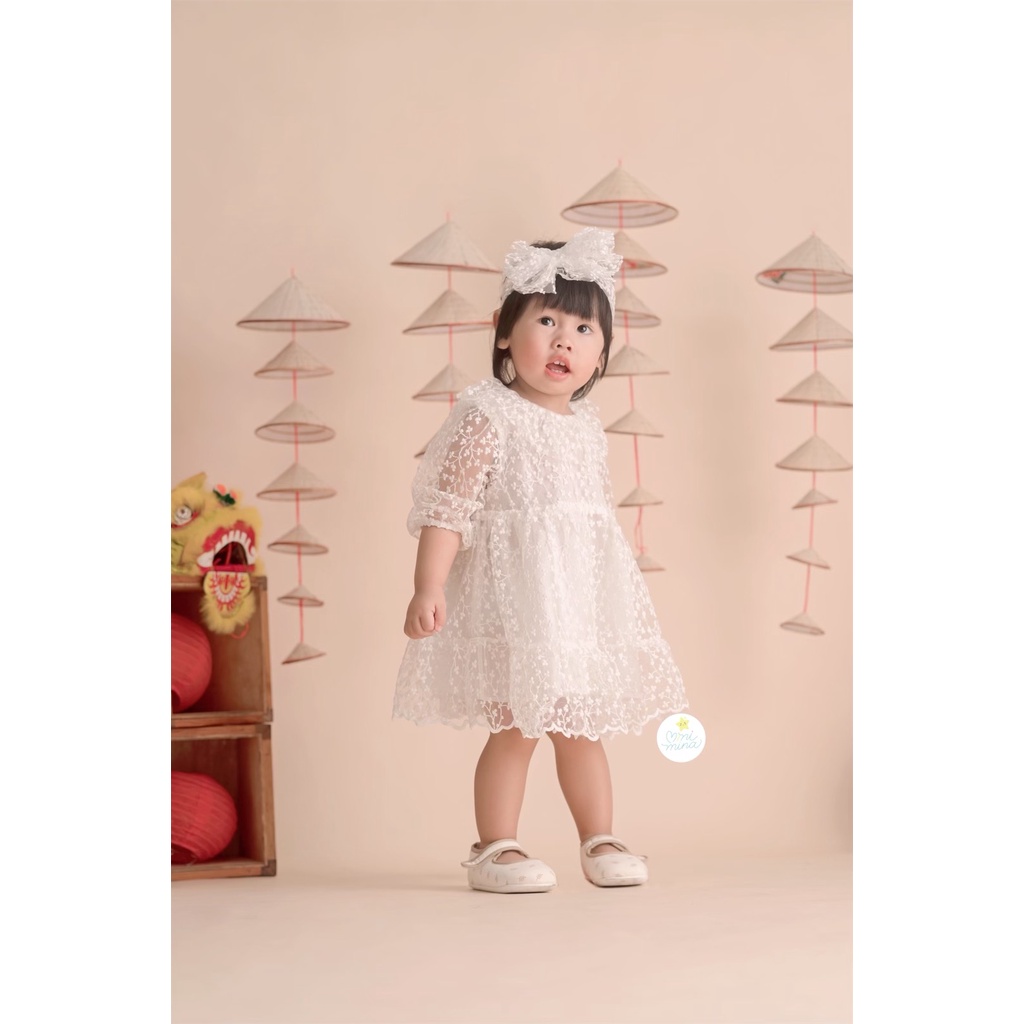 Đầm voan trắng thêu hoa kèm nơ cho bé từ 6 tháng đến 2 tuổi