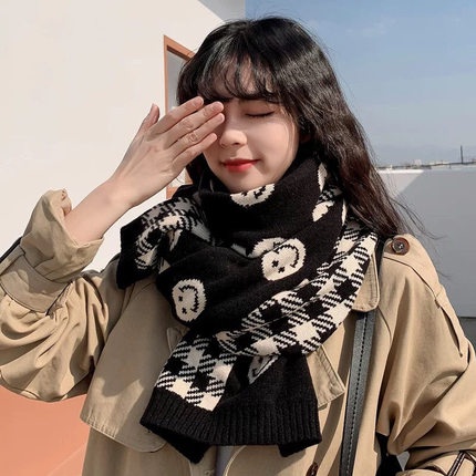 Khăn Choàng Cổ Bằng Len Dày Dặn Họa Tiết Mặt Cười Phong Cách Hàn Quốc Thời Trang Mùa Đông 2022 Dễ Phối Đồ Cho
