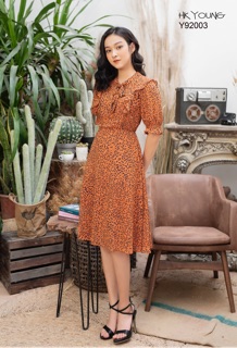 Đầm liền dáng xoè