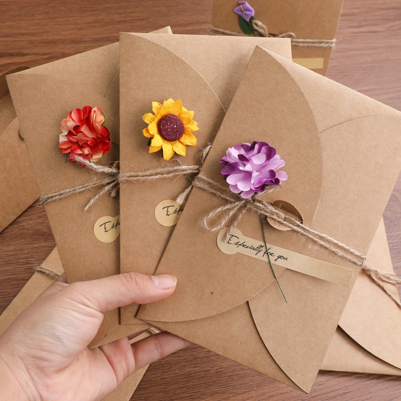 Thiệp Giấy Kraft DIY Họa Tiết Hoa Khô Phong Cách Cổ Điển Dành Cho Thầy Cô/Học Sinh/Ngày Của Mẹ