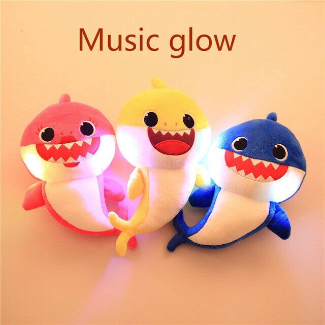 Đồ chơi cá mập nhồi bông có đèn LED phát nhạc cho bé