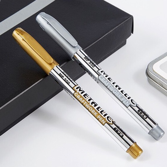 Bút metalic ngòi 1.5 mm - 01 chiếc