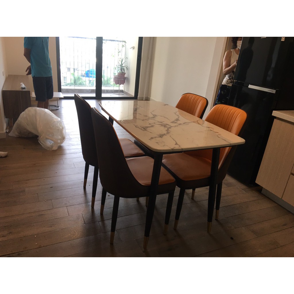 Bộ bàn ăn chân mặt đá + 4 ghế