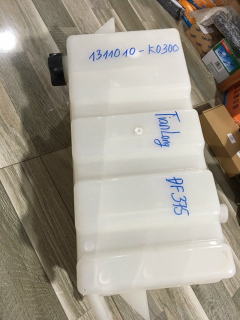 Sản phẩm gia đình làm: Bình nước phụ Ti ân lông/ĐF 375 ( 1311010-K0300)