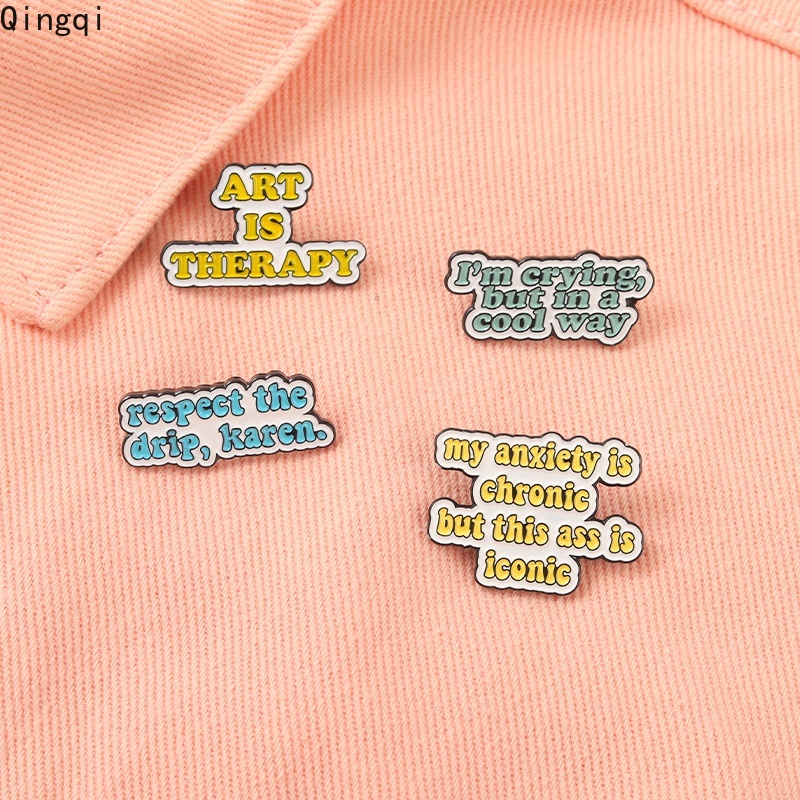 Ghim cài áo MISS ZOE hình chữ hoạt hình ngộ nghĩnh