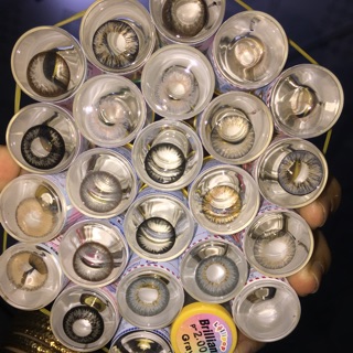 lens lệch độ màu 120k/cặp
