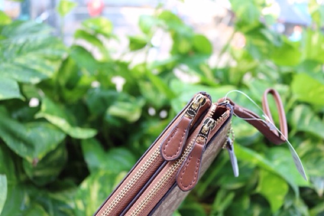 VÍ CLUTCH  COACH 2 NGĂN