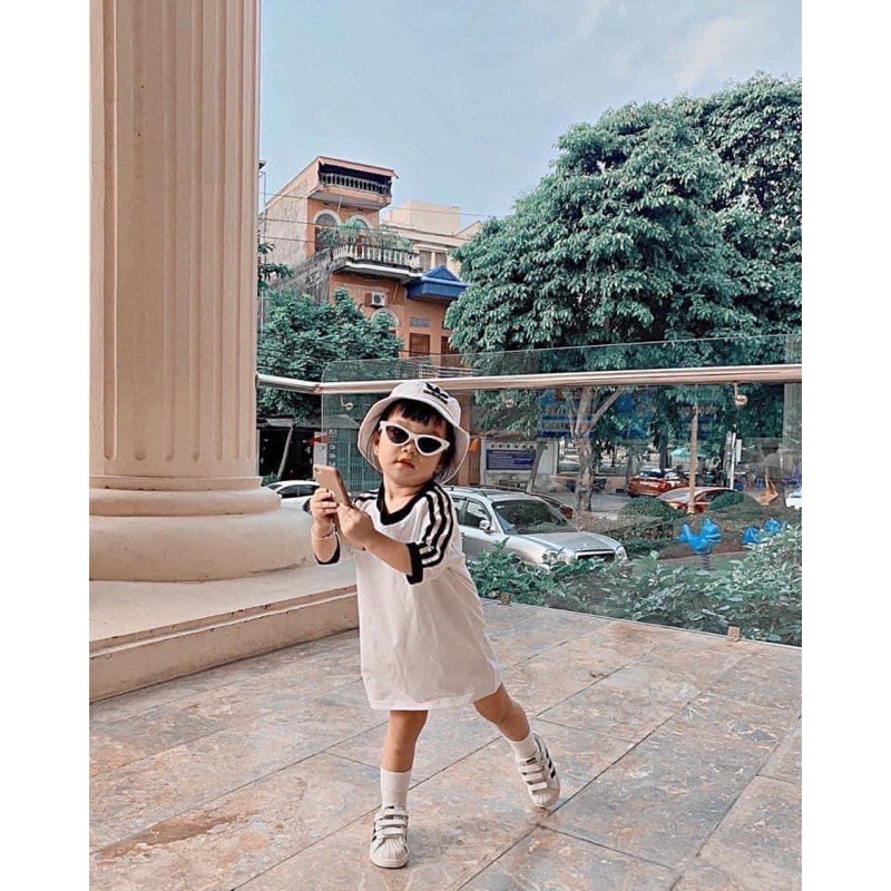 Áo thun căp a đi đát cho cả gia đình