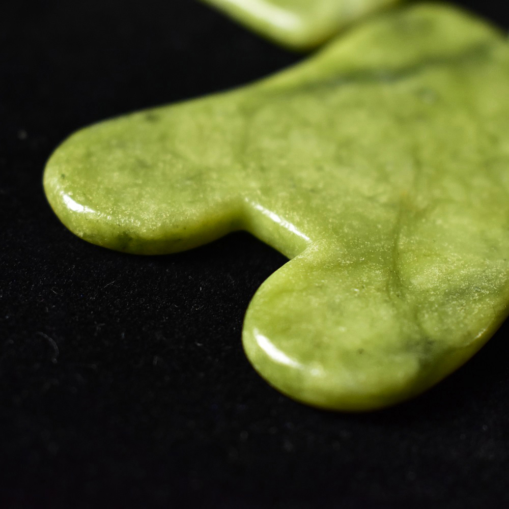 Set 2 Miếng Cạo Gió Mát Xa Mặt Bằng Ngọc Bích Tự Nhiên | BigBuy360 - bigbuy360.vn