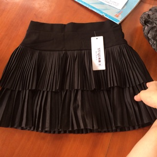 Chân váy xếp ly