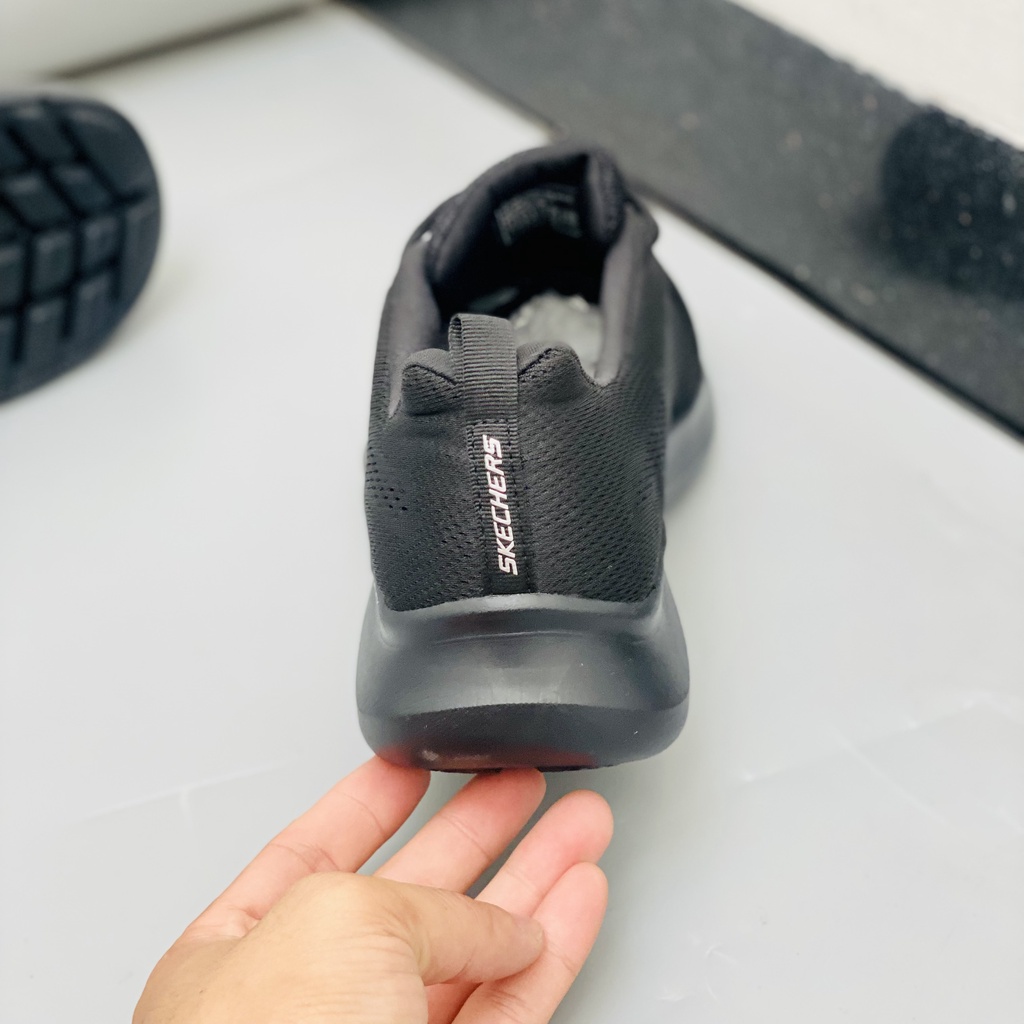 Giày thể thao nam màu đen full black skechers quantumflex 52387