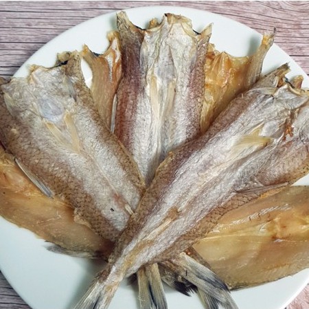 Khô cá mối loại đặc biệt đặc sản Cà Mau.Thịt dày dẻo ngon dùng chiên hoặc nướng rất ngon