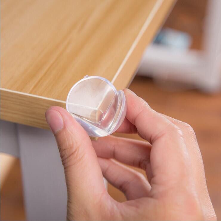 Miếng bọc góc cạnh bàn trong suốt, chất liệu Silicon - T1475