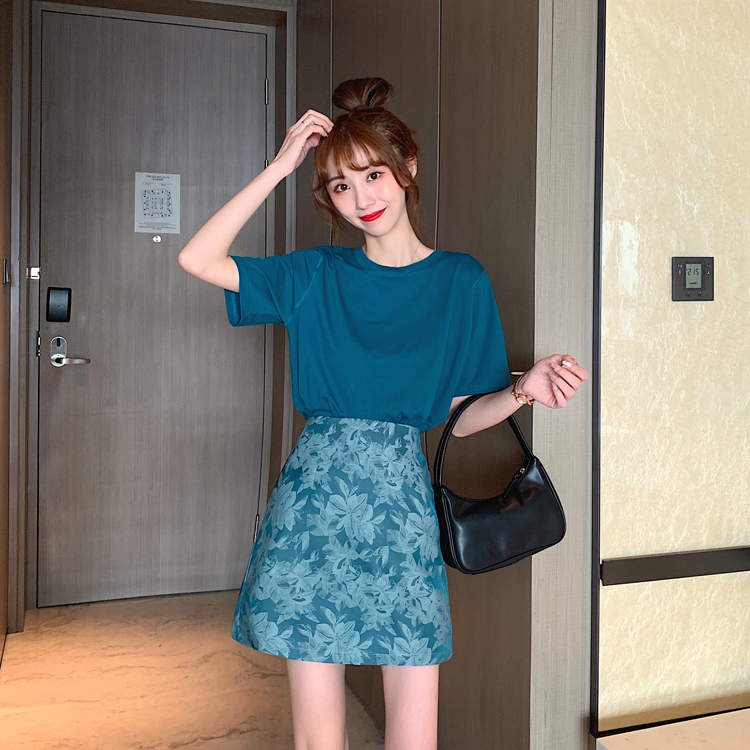 [Mã FADIRECT20 giảm 20K đơn 150K] Chân váy chữ A lưng cao kiểu dáng thời trang cho nữ | BigBuy360 - bigbuy360.vn