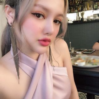 Áo phi lụa kiểu cột chéo cổ hở lưng sexy sang chảnh