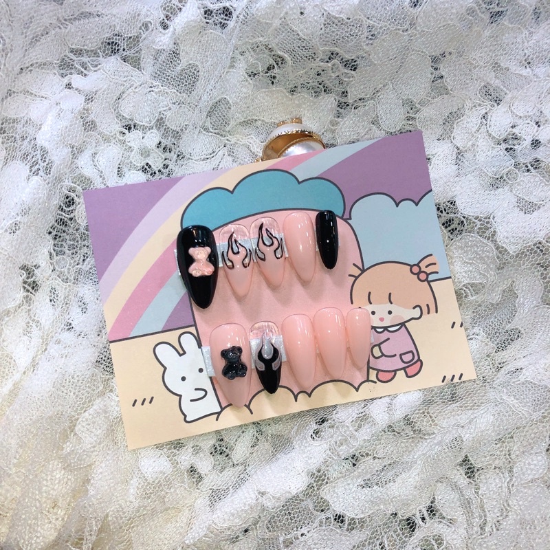 Nail box lửa phối charm gấu