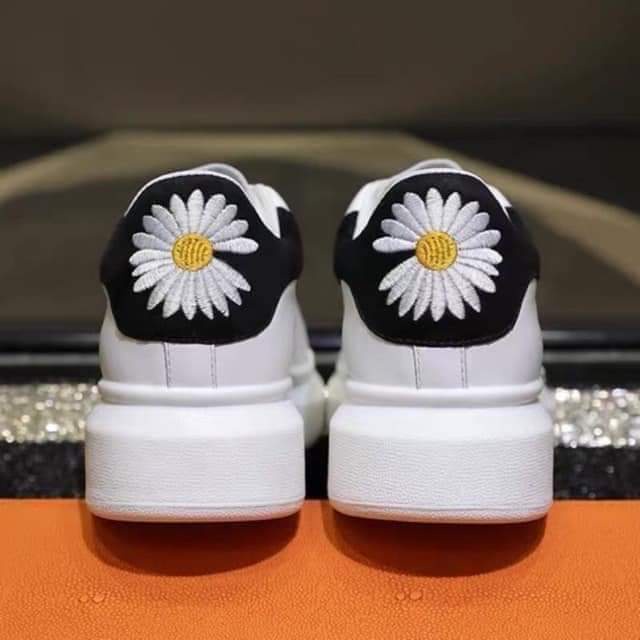 Giày thể thao nam nữ Mc hoa cúc hàng vnxk,giày snecker nam nữ full size 36-43 | BigBuy360 - bigbuy360.vn