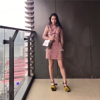 Đầm ren hoa cut-out eo qc cao cấp