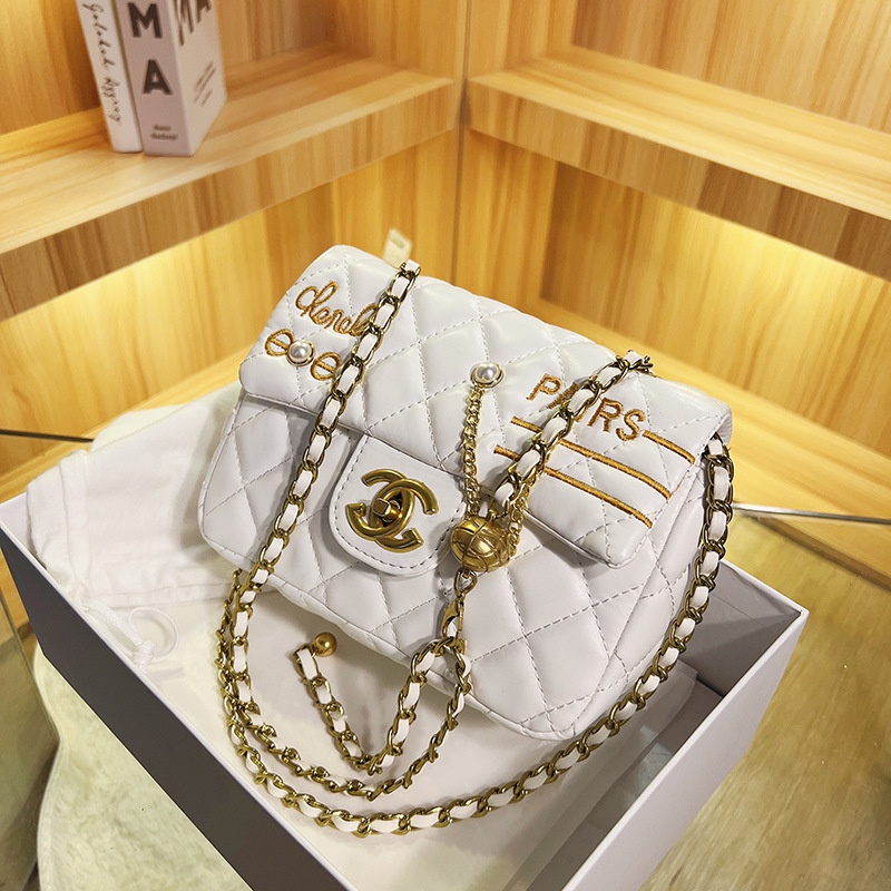 Túi Đeo Chéo Hình Vuông Cỡ Nhỏ 2022 Đính Ngọc Trai Màu Vàng Thời Trang Cho Nữ