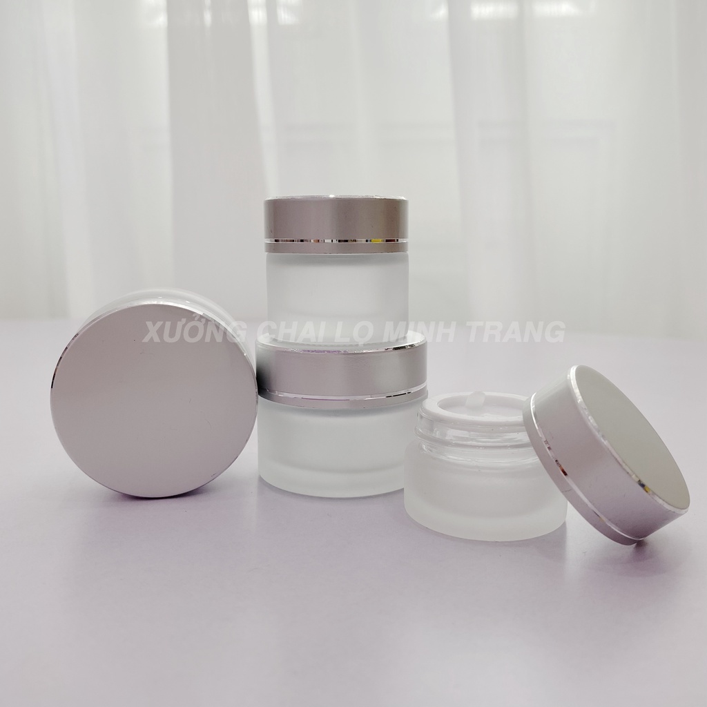 Hủ Chiết Mỹ Phẩm Thủy Tinh Mờ 15g Chiết Kem Thiết Kế Sang Trọng Và Tiện Dụng
