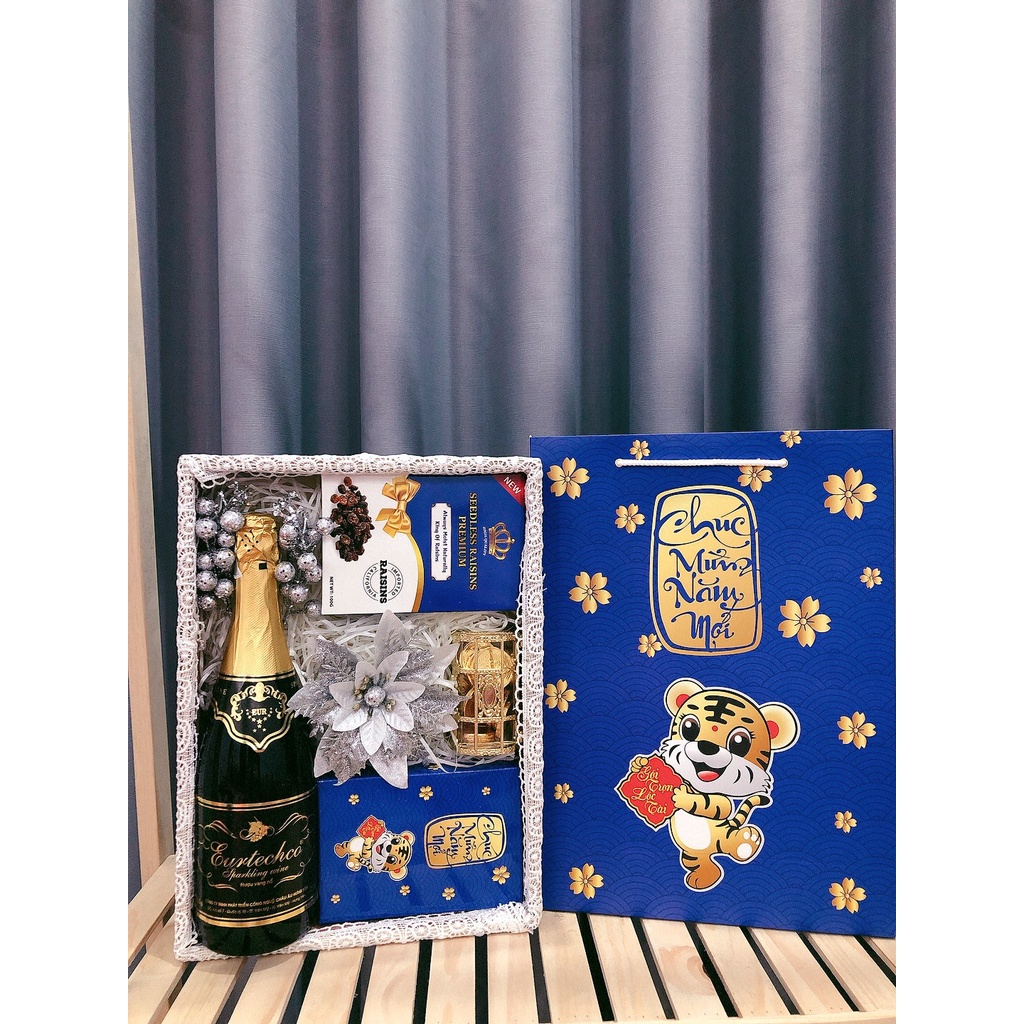 khay quà tết sang trọng mới - Giỏ Quà Tết:  Hi Vọng kèm túi như hình | BigBuy360 - bigbuy360.vn