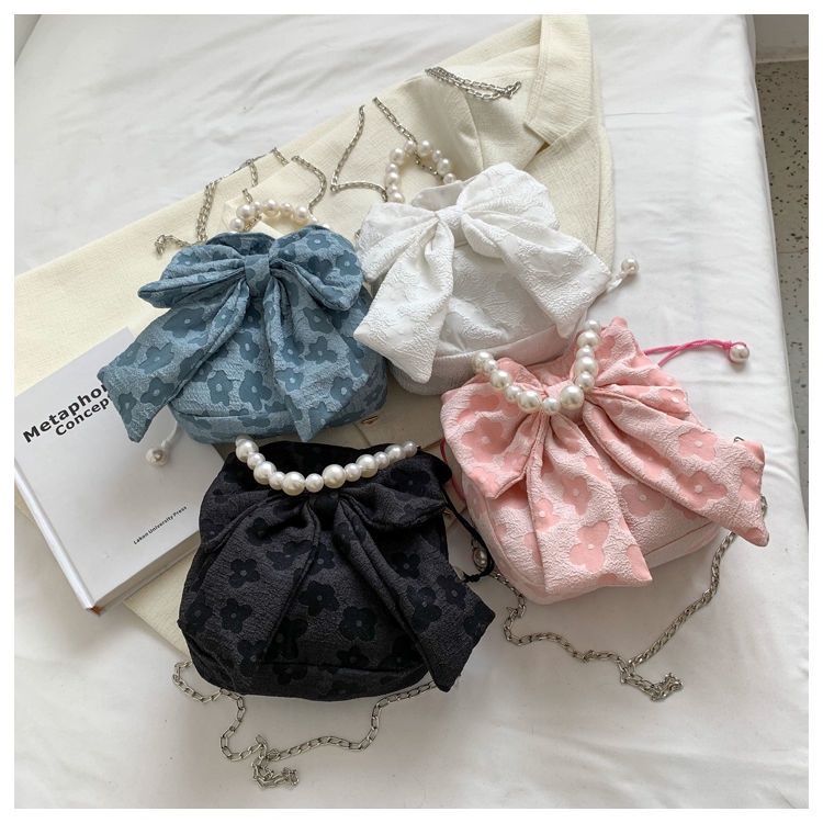 All-matching cute bow Pearl portable messenger bag