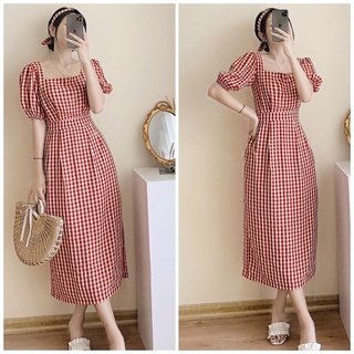 Đầm caro đỏ cổ vuông thắt nơ eo