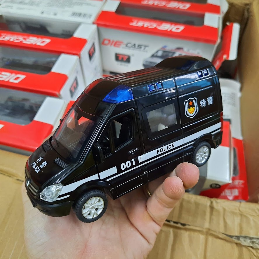 Xe mô hình ô tô cảnh sát bằng sắt có nhạc và đèn đồ chơi trẻ em