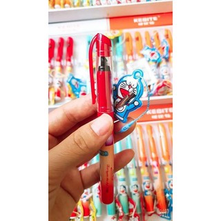 Bút mực Đôrêmon mới.