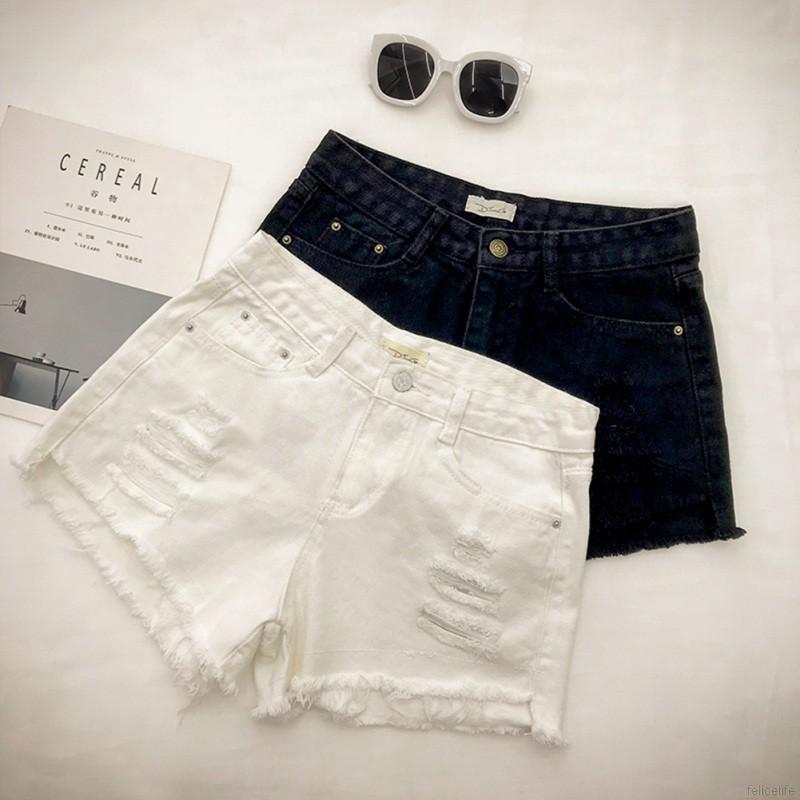 Quần đùi jeans phối rách thời trang cá tính cho nữ