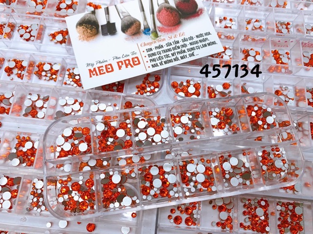 Khay đá đính móng mixx size chân bạc đính móng tay chân 457129