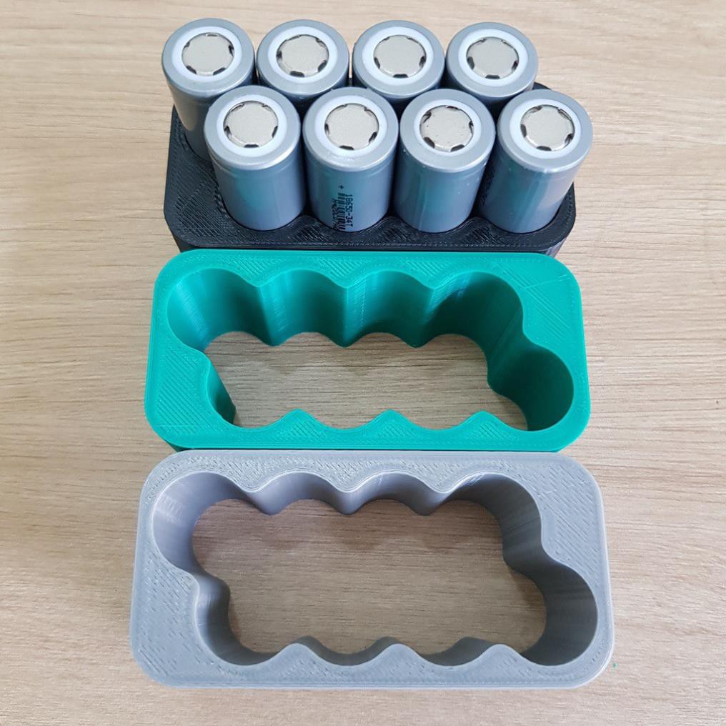 Khuôn đóng cell pin makita 4S2P xéo hàng